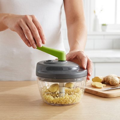 hachoir manuel manivelle poignée organomique pour ecraser l'ail