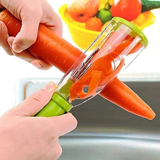 Eplucheur de legumes avec recipient utilisé pour éplucher une carotte, pratique et propre.