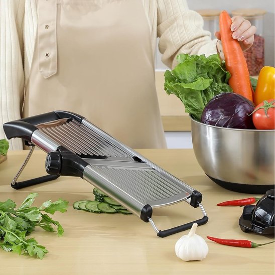 Mandoline japonaise, Pieds antidérapants